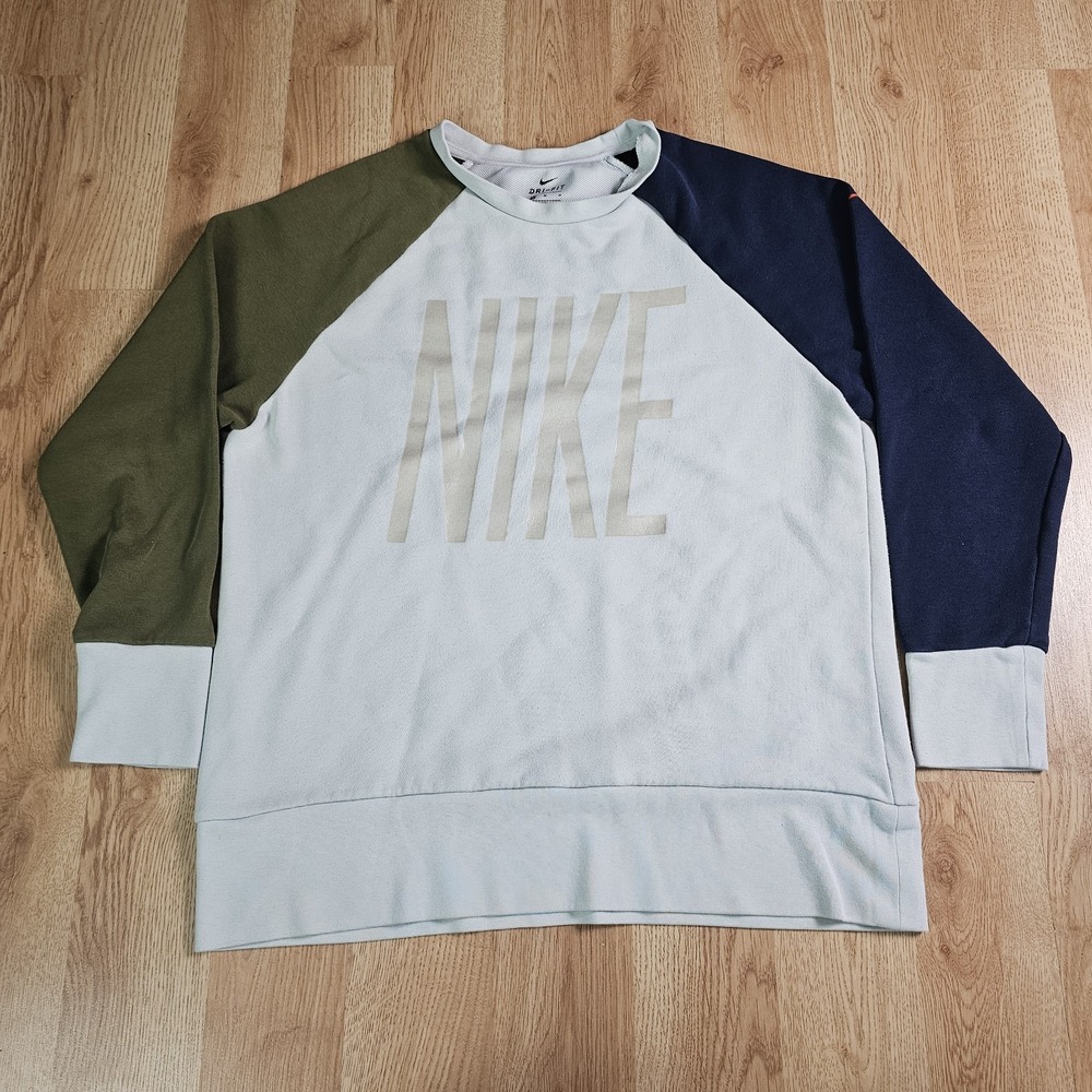 Nike Dri-FIT Sweatshirt Womens Medium Grey Colorblock Raglan Graphic Pullover